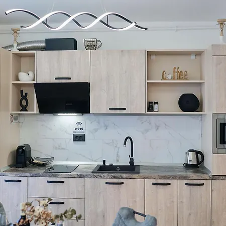 Apartman Alma In Infinity - Parking